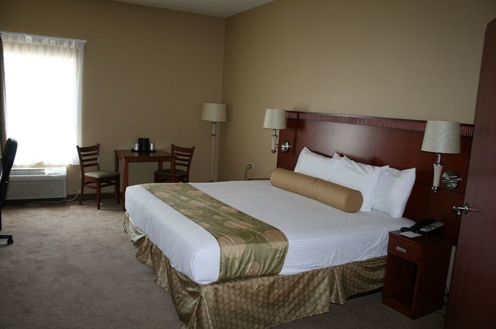 Big Splash Adventure And Indoor Water Park Hotel