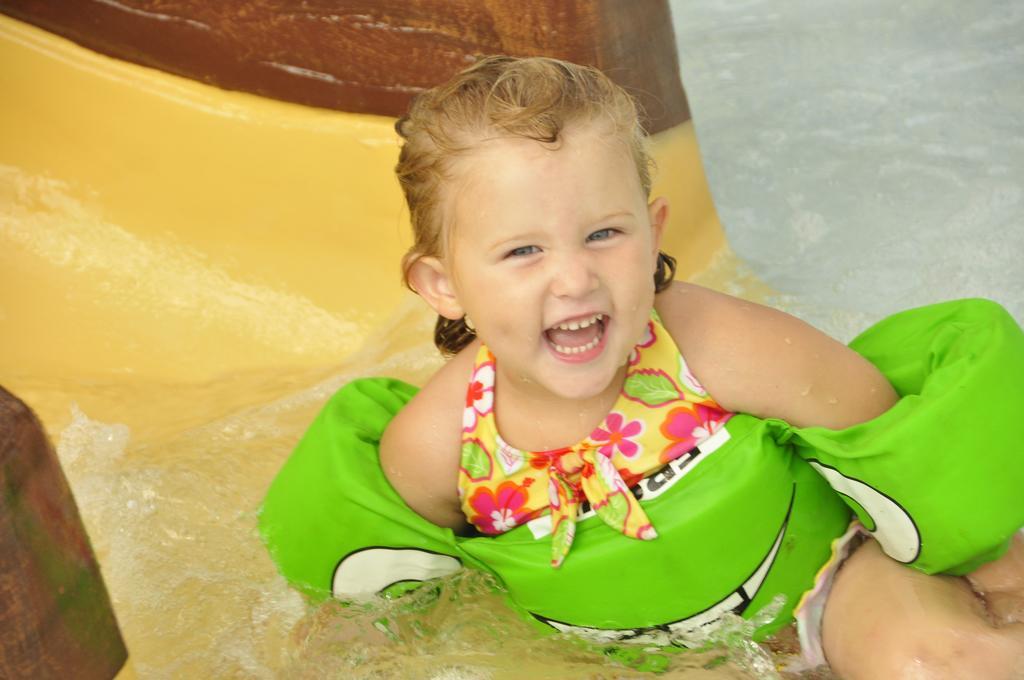 Big Splash Adventure And Indoor Water Park 4*
