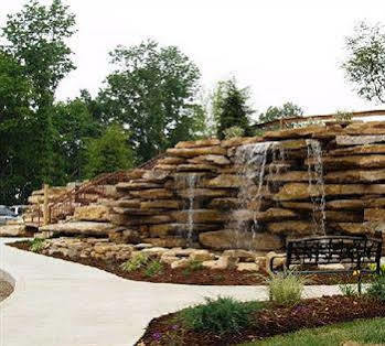 Big Splash Adventure And Indoor Water Park Hotel 4*